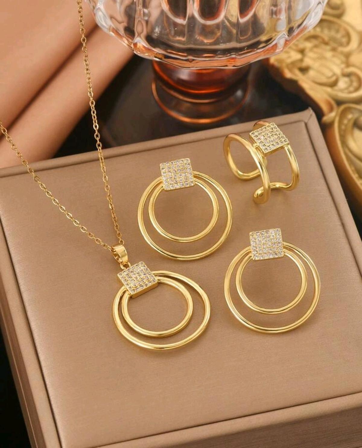 طاقم مجوهرات